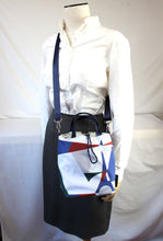 画像をギャラリービューアに読み込む, レガートラルゴ Legato Largo LIPT-F003 パピエティグルコラボ 巾着2WAYショルダー パリ オシャレ PARIS トリコロール 旅行バッグ 通勤ショルダーバッグ 送料無料