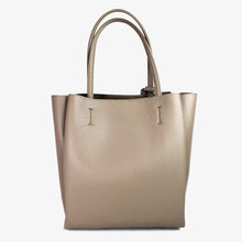 画像をギャラリービューアに読み込む, ペレンネ PERENNE 911 肩から掛けられる縦型トートバッグ キラキラのフリンジ付き ブラック>フォーマルバッグ仕様