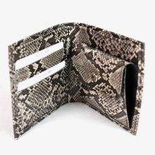 画像をギャラリービューアに読み込む, ヘビ柄 二つ折財布 19012 カード4枚入り コインポケット付き メンズサイフ レディースサイフ レディース小物 送料無料