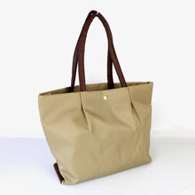 画像をギャラリービューアに読み込む, レガートラルゴ【Legato Largo】LH-L0001 撥水微光沢ナイロン PC収納トート レディースバッグ ショルダーバッグ 送料無料