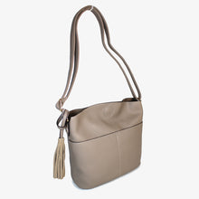 画像をギャラリービューアに読み込む, プレ ボヌール presBONHEUR 942 ショルダーバッグ フリンジチャーム付きショル ダーバッグ