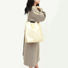 画像をギャラリービューアに読み込む, レガートラルゴ LegatoLargo LG-E1242 BIC レディースバッグ トートバッグ 送料無料